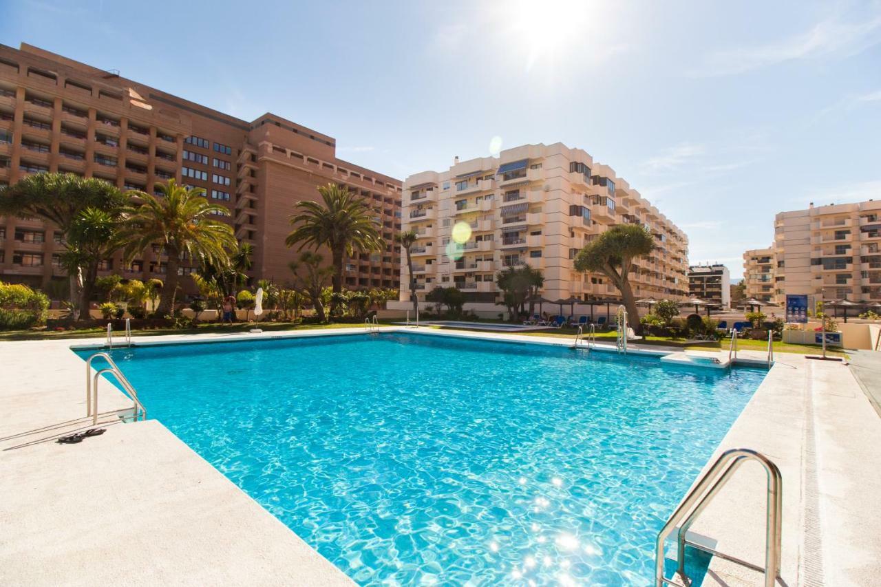 Hotel Apartamento Pyr Fuengirola Private Sunny Pool Side Exterior photo